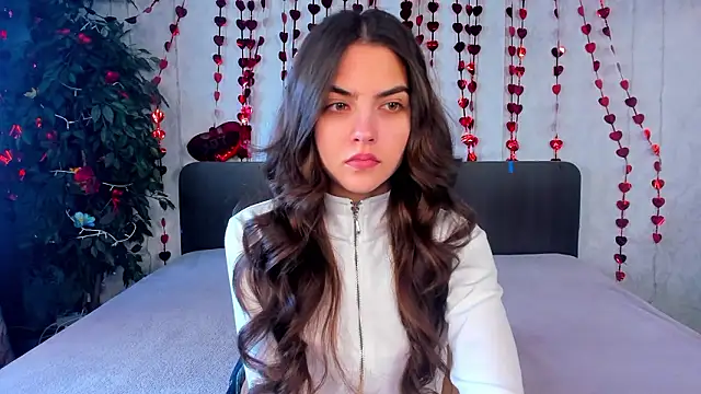 Milana Crystal  online show from February 22, 8:13 am