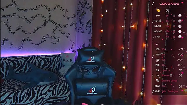 Snapshot of Sidney_blush chatting on January 23, 11:58 pm Sidney blush online show from January 23, 11:58 pm