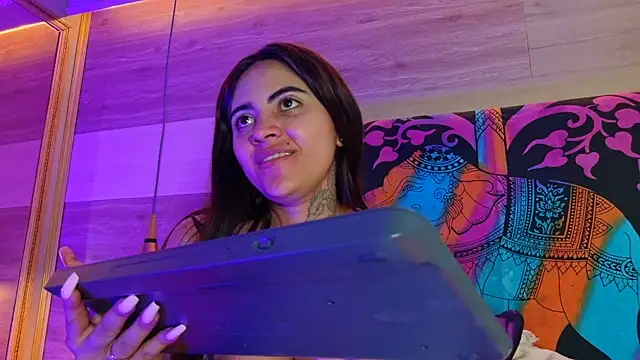 Cori Paige online show from February 11, 4:06 am