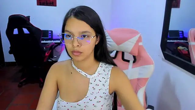 jessi and boy online show from November 24, 11:15 pm