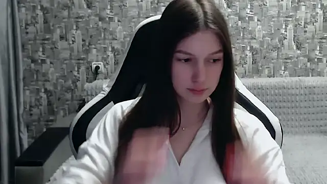 Snapshot of MissMiaCutie chatting on February 27, 5:26 pm MissMiaCutie online show from February 27, 5:26 pm