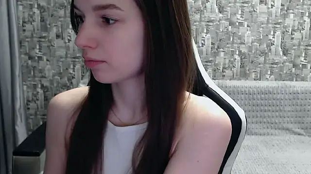 Snapshot of MissMiaCutie chatting on March 1, 12:56 pm MissMiaCutie online show from March 1, 12:56 pm