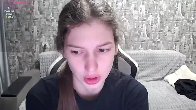 Snapshot of MissMiaCutie chatting on September 30, 11:15 am MissMiaCutie online show from September 30, 11:15 am