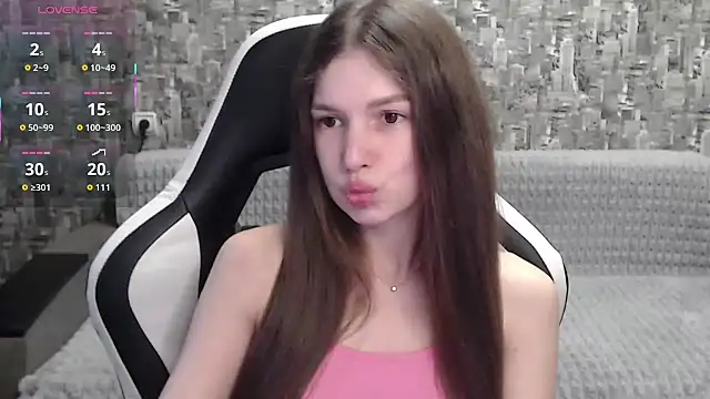 Snapshot of MissMiaCutie chatting on October 4, 12:14 pm MissMiaCutie online show from October 4, 12:14 pm