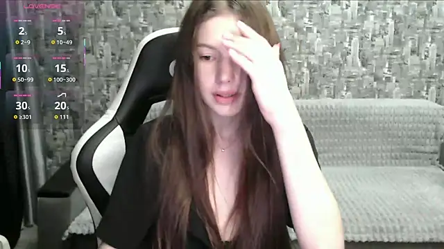 Snapshot of MissMiaCutie chatting on October 11, 8:24 am MissMiaCutie online show from October 11, 8:24 am