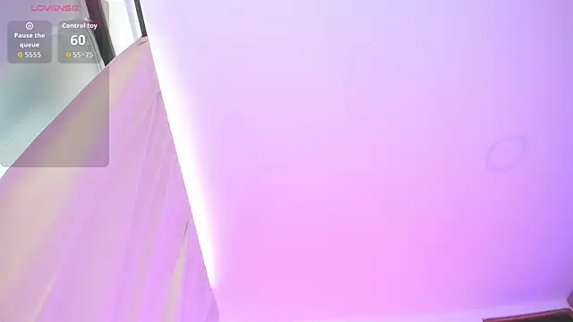 Kylie2211 online show from March 18, 6:11 pm