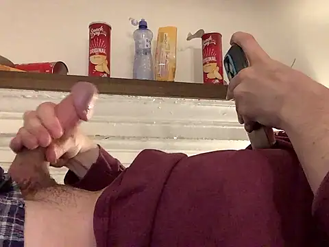 Snapshot of Hebrewhammers42 chatting on December 11, 10:06 pm Hebrewhammers42 online show from December 11, 10:06 pm