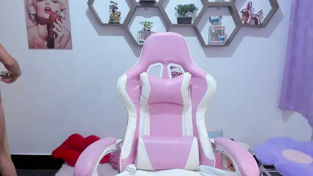 Snapshot of SharonSander chatting on November 25, 9:59 pm SharonSander online show from November 25, 9:59 pm