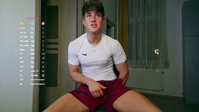 ChristianLevine  online show from November 18, 7:29 pm