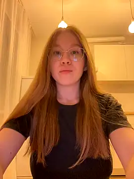 Eva Weyne online show from November 1, 7:38 pm