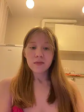 Snapshot of Eva_Weyne chatting on April 27, 8:29 pm Eva Weyne online show from April 27, 8:29 pm
