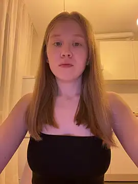 Snapshot of Eva_Weyne chatting on May 26, 9:22 pm Eva Weyne online show from May 26, 9:22 pm