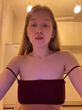 Snapshot of Eva_Weyne chatting on May 30, 10:07 pm Eva Weyne online show from May 30, 10:07 pm