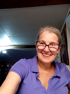 Snapshot of irinamaux chatting on October 11, 5:22 pm irinamaux online show from October 11, 5:22 pm