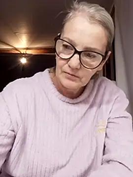 Snapshot of irinamaux chatting on November 3, 7:20 am irinamaux online show from November 3, 7:20 am