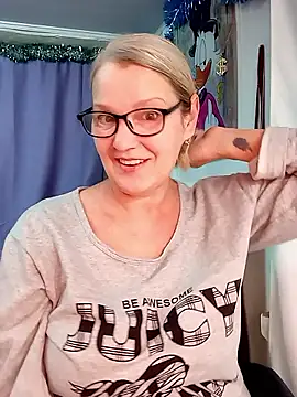 irinamaux online show from January 7, 12:57 am