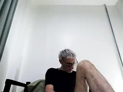 BIGUNCUTHARDCOCK online show from March 11, 1:37 am