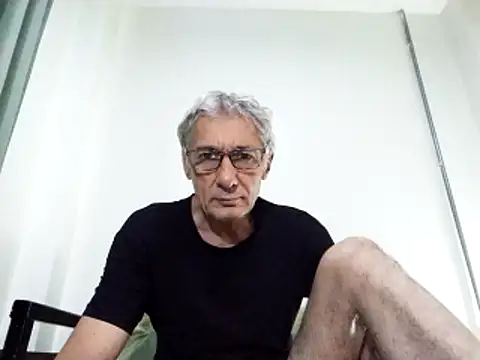 BIGUNCUTHARDCOCK online show from March 12, 5:24 am