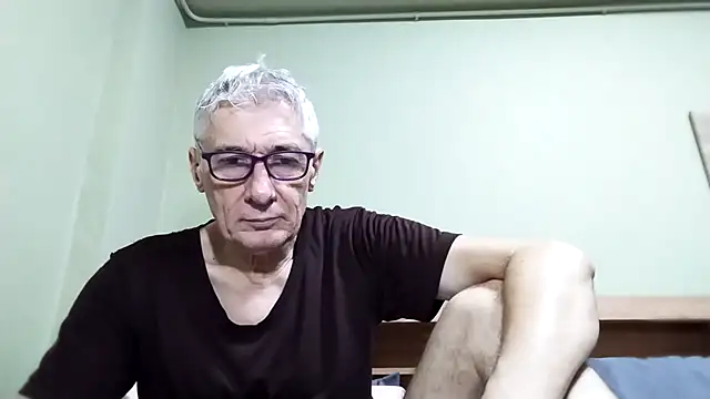 BIGUNCUTHARDCOCK online show from October 7, 2:09 am