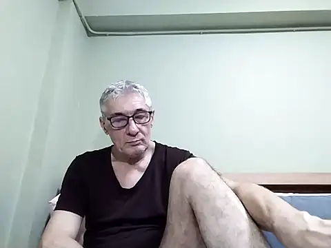 BIGUNCUTHARDCOCK online show from October 15, 2:22 am