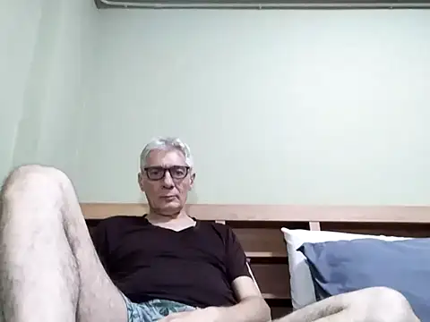 BIGUNCUTHARDCOCK online show from October 15, 2:28 pm