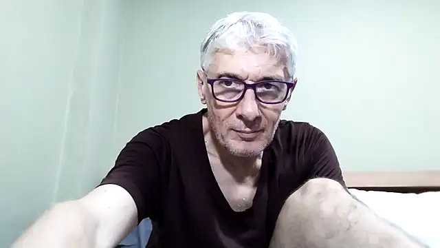 BIGUNCUTHARDCOCK online show from November 13, 5:06 am