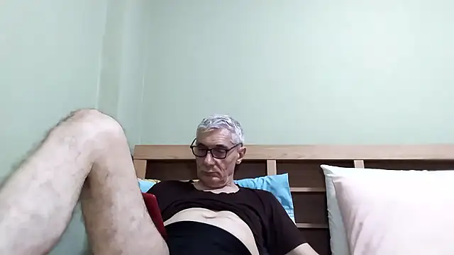 BIGUNCUTHARDCOCK online show from January 17, 2:16 am