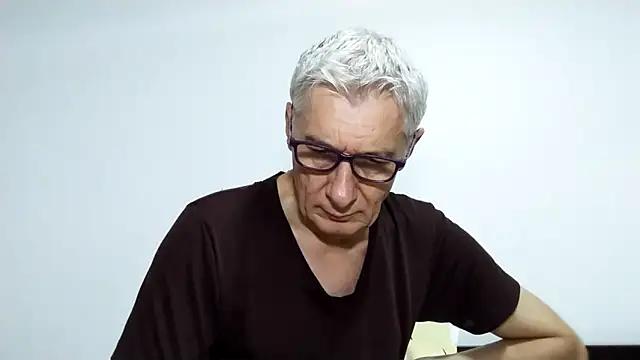 BIGUNCUTHARDCOCK online show from February 18, 1:01 am