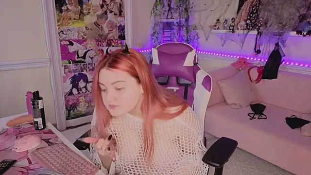 Snapshot of Unholy_Lady chatting on October 20, 5:19 am Unholy Lady online show from October 20, 5:19 am