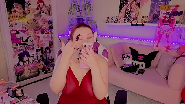 Snapshot of Unholy_Lady chatting on November 6, 6:25 am Unholy Lady online show from November 6, 6:25 am