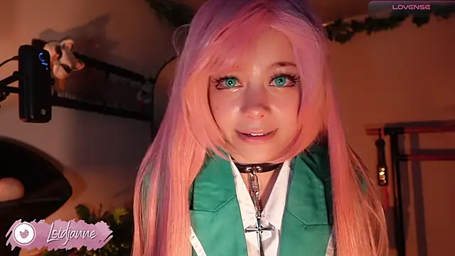 Snapshot of loIijanne chatting on November 1, 12:56 am loIijanne online show from November 1, 12:56 am