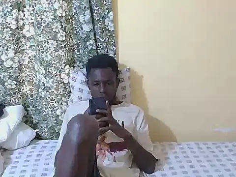 Snapshot of large_blackdick chatting on September 20, 2:51 pm large blackdick online show from September 20, 2:51 pm