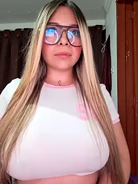 CristalGmez online show from March 26, 4:29 am