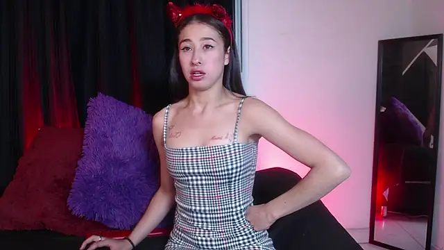  Tattoo Couple online show from February 6, 2:15 pm