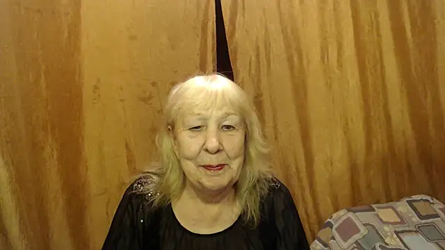  Estelitta 5 online show from December 18, 11:19 pm