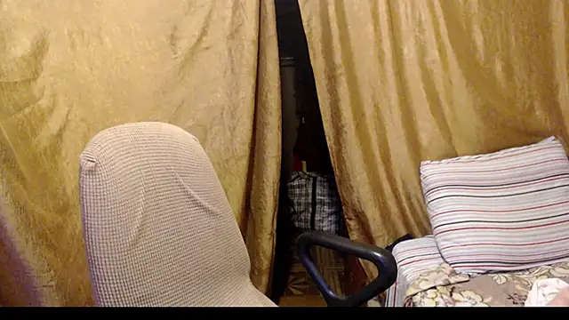  Estelitta 5 online show from October 10, 1:54 pm