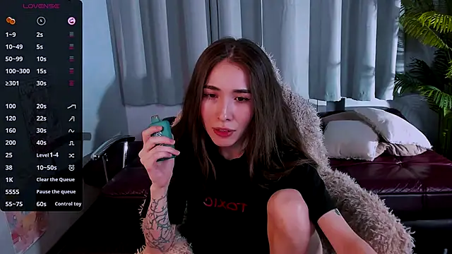 Snapshot of ashleyro1 chatting on November 26, 7:53 am ashleyro1 online show from November 26, 7:53 am