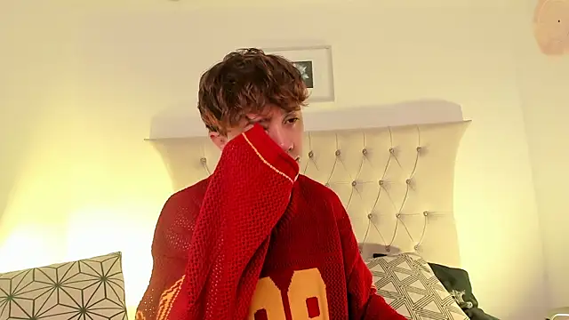 Tomy Rox online show from November 25, 4:34 am