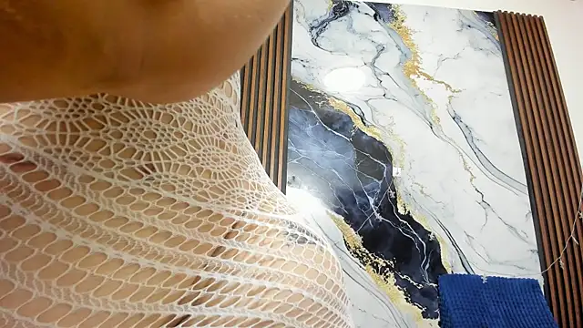 bonnyy26 online show from April 21, 9:04 am