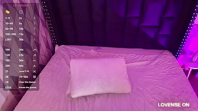 Snapshot of cattaleeyaa chatting on December 21, 9:33 am cattaleeyaa online show from December 21, 9:33 am