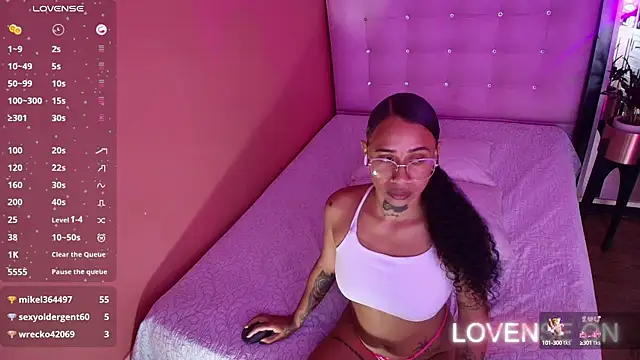 Snapshot of cattaleeyaa chatting on January 12, 6:49 pm cattaleeyaa online show from January 12, 6:49 pm