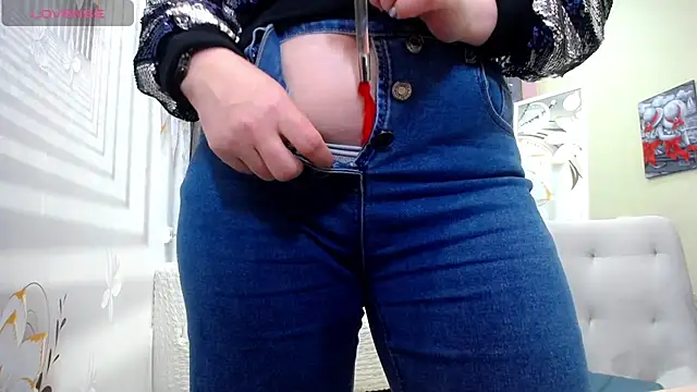 BlondeBrilliant7 online show from December 27, 6:03 am