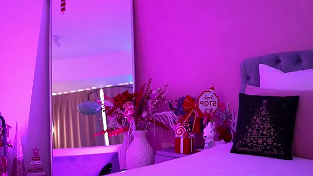 FrancescaMcGray online show from January 13, 9:25 am