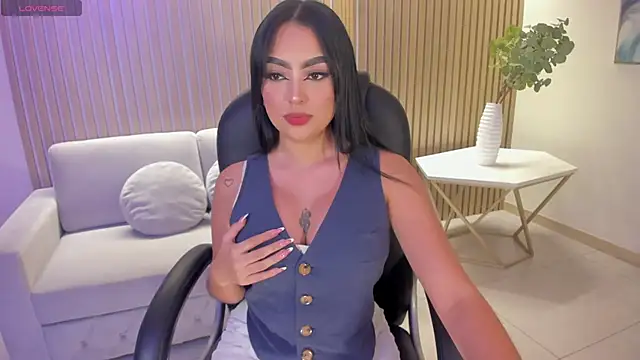 sarawinstone online show from January 15, 7:55 pm