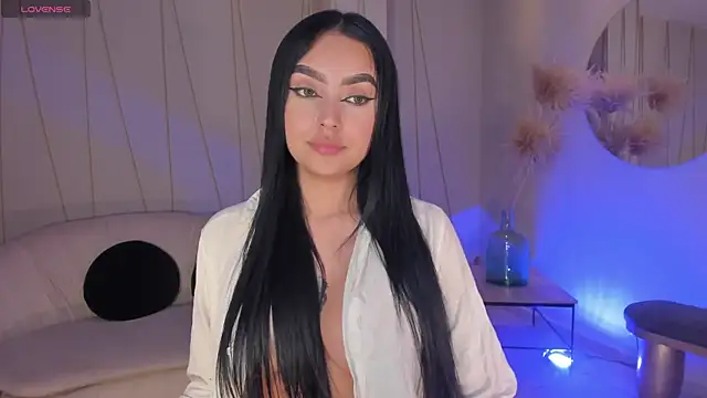 sarawinstone online show from March 1, 11:47 pm