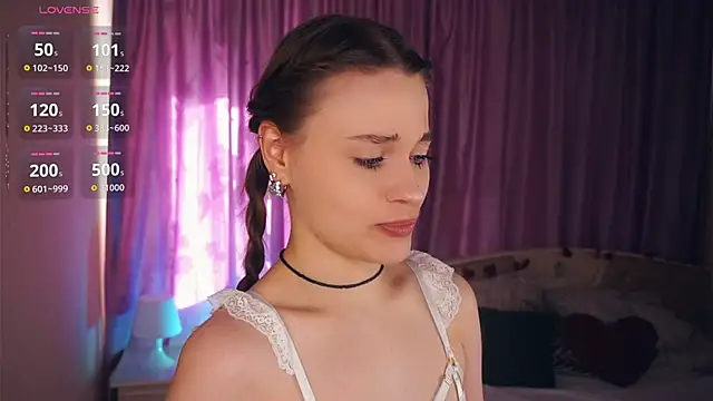 CedelKyngi online show from February 28, 7:37 am