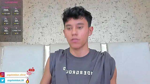 Snapshot of Angel_esteban_fx chatting on January 15, 10:17 am Angel esteban fx online show from January 15, 10:17 am