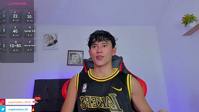 Snapshot of Angel_esteban_fx chatting on October 8, 3:48 am Angel esteban fx online show from October 8, 3:48 am