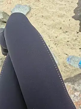 Snapshot of SexyErola27 chatting on November 3, 10:49 am SexyErola27 online show from November 3, 10:49 am