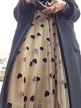 Snapshot of SexyErola27 chatting on December 15, 11:47 am SexyErola27 online show from December 15, 11:47 am